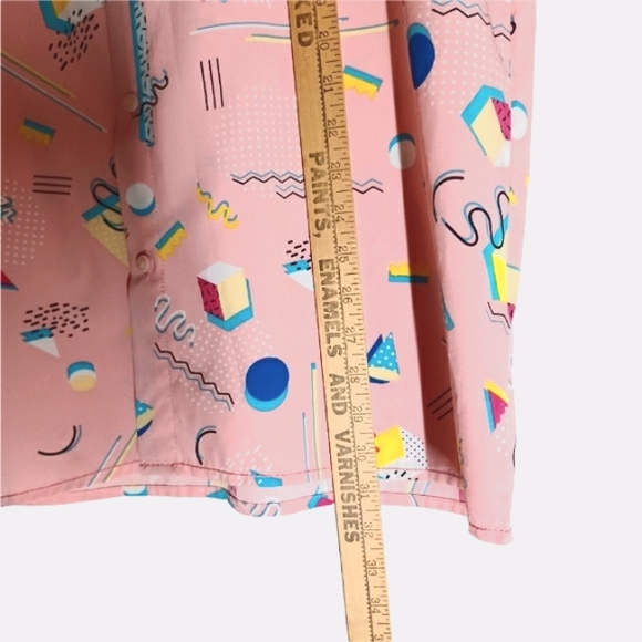 DRILL CLOTHING COMPANY Stretch Pink Geometric Short Sleeve Button Front Shirt L - Picture 8 of 8